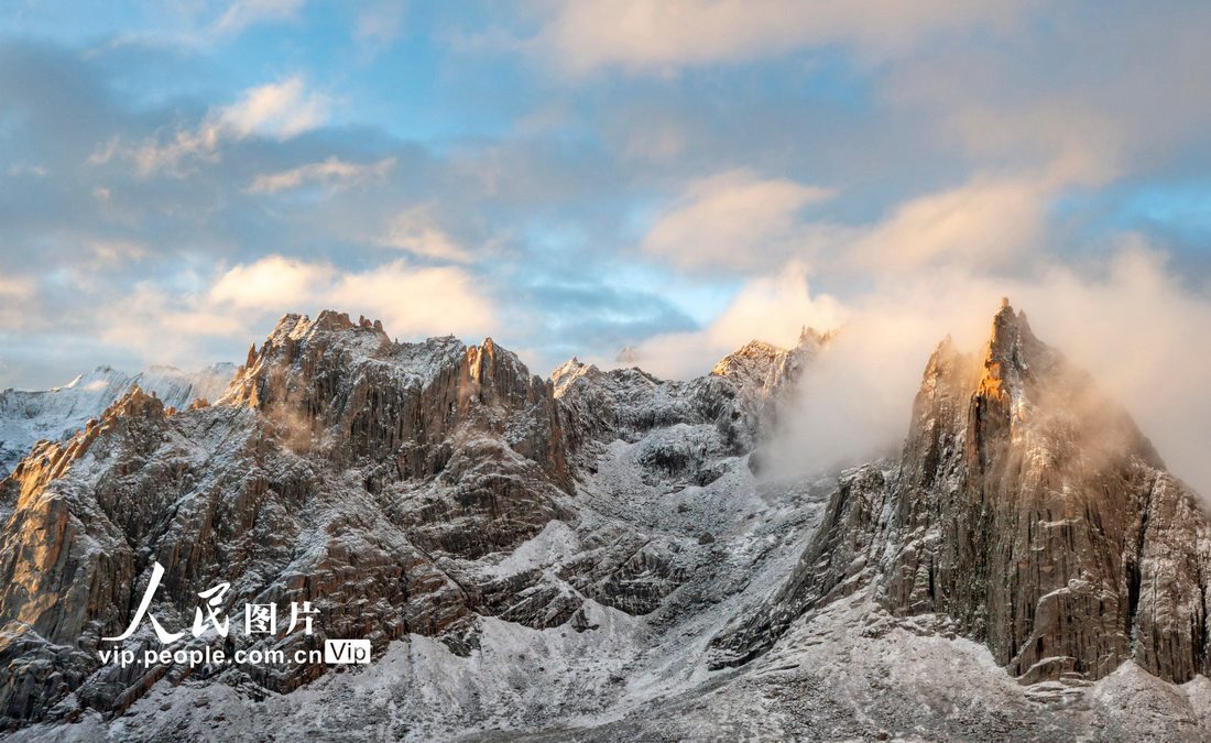 Sichuan: spettacolare panorama del Lianbaoyeze