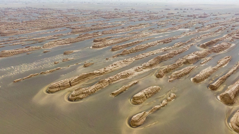 In foto: Paesaggio del Geoparco Nazionale Dunhuang Yardang