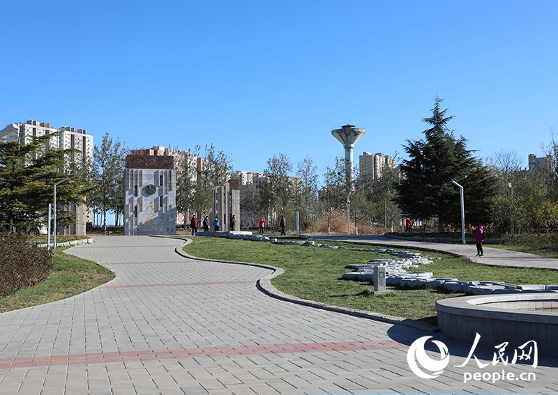 Visita al trampolino di Salto con gli Sci del Parco Olimpico Invernale accanto al Parco Shougang