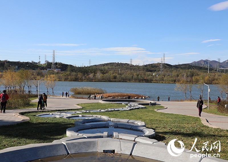 Visita al trampolino di Salto con gli Sci del Parco Olimpico Invernale accanto al Parco Shougang