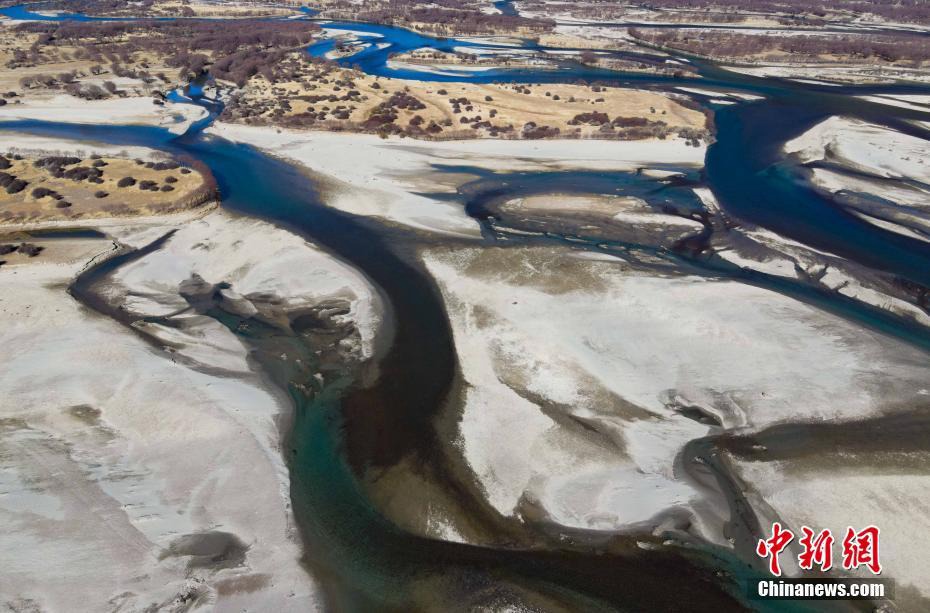 Tibet: il paesaggio del Yani National Wetland Park in inverno