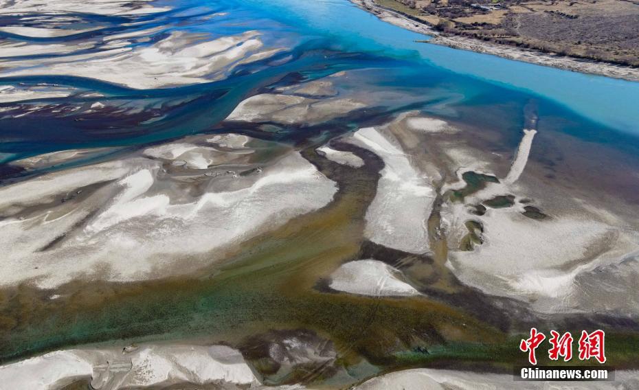 Tibet: il paesaggio del Yani National Wetland Park in inverno