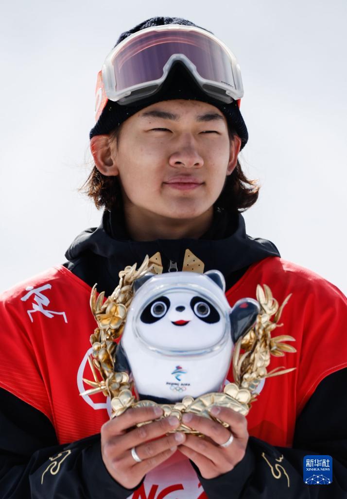 Seconda medaglia per la Cina, argento per Su Yiming nello snowboard slopestyle maschile