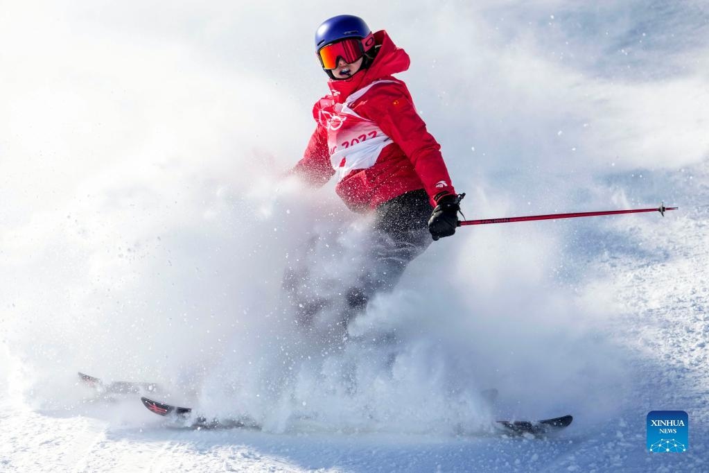 Beijing 2022: la cinese Gu Ailing accede alle finali di slopestyle freeski femminile