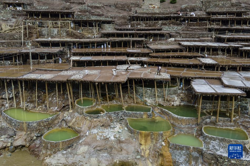 Tibet: la nuova vitalità nelle saline di un antico villaggio