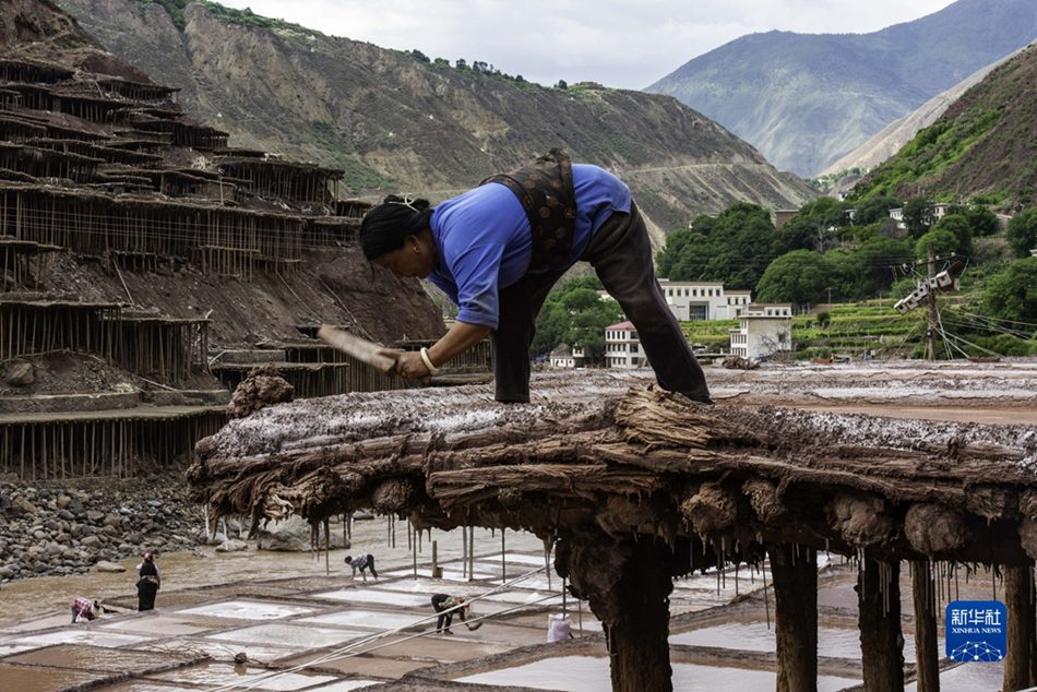 Tibet: la nuova vitalità nelle saline di un antico villaggio