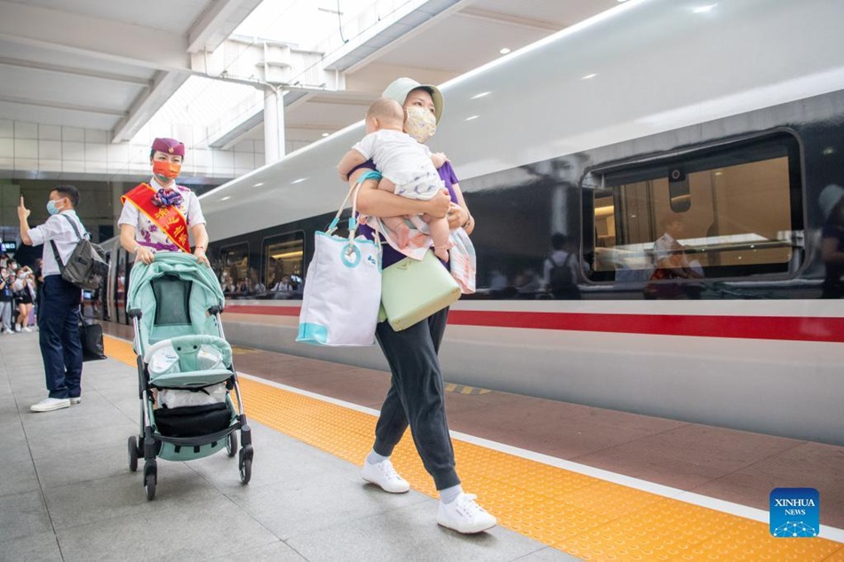 Entra in funzione la ferrovia ad alta velocità Zhengzhou-Chongqing