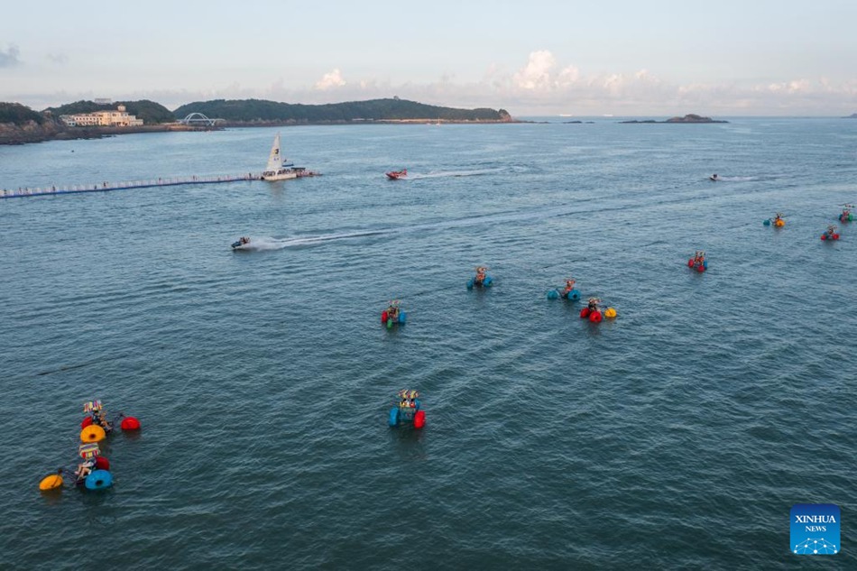 Zhoushan, Zhejiang: turismo estivo stimolato da vari intrattenimenti sul mare