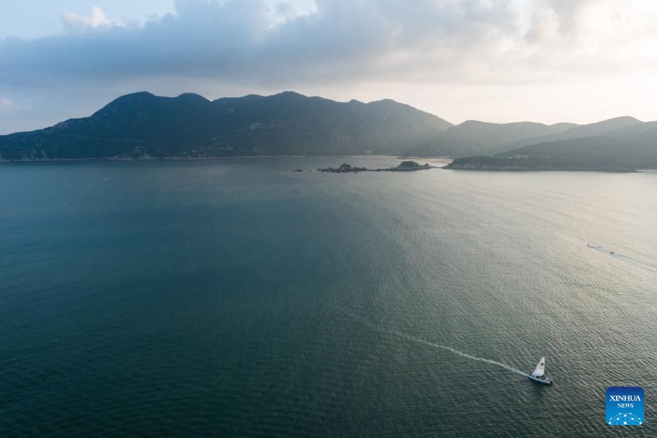 Zhoushan, Zhejiang: turismo estivo stimolato da vari intrattenimenti sul mare