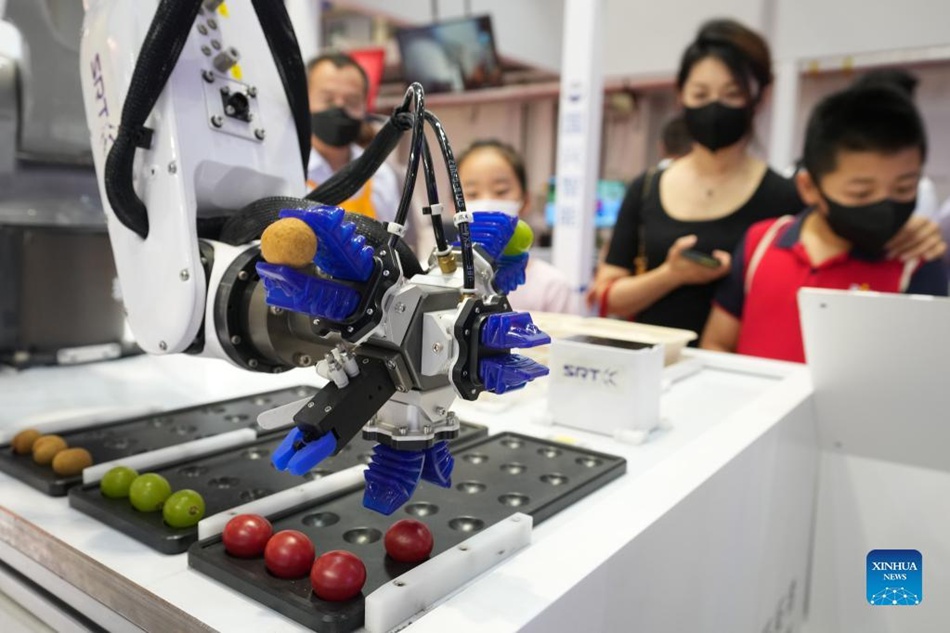 Beijing: WRC mette in mostra l'ultima tecnologia robotica