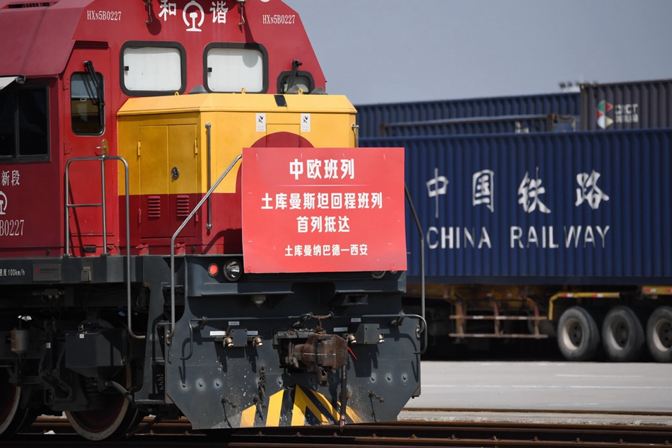 Arriva a Xi'an il treno China-Europe Railway Express per le materie prime dei medicinali cinesi