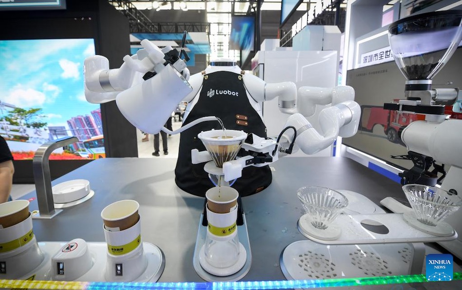 Oltre 5.600 espositori partecipano alla China Hi-Tech Fair di Shenzhen