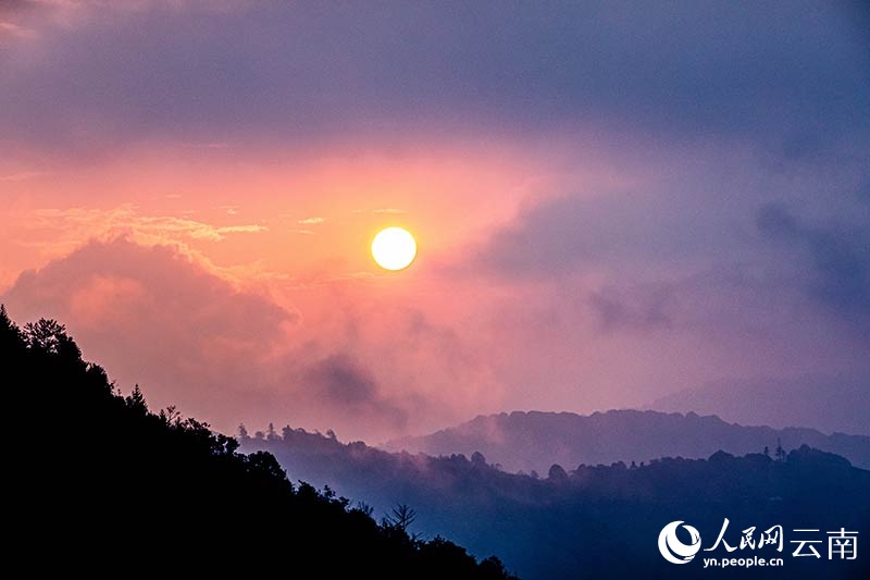 Lvchun, Yunnan: una cittadina sulle nuvole