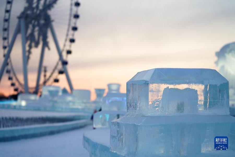 Harbin Ice-Snow World inizia l'apertura di prova