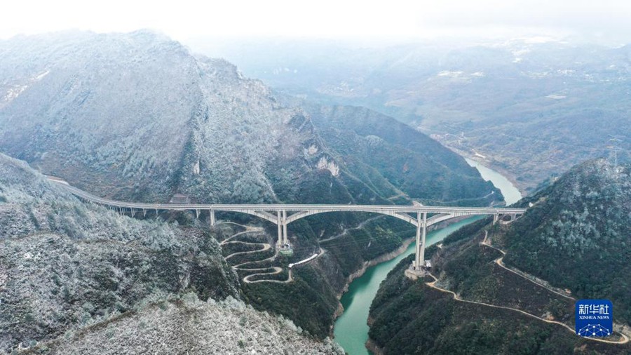 Guizhou: aperto al traffico il ponte Ganxi