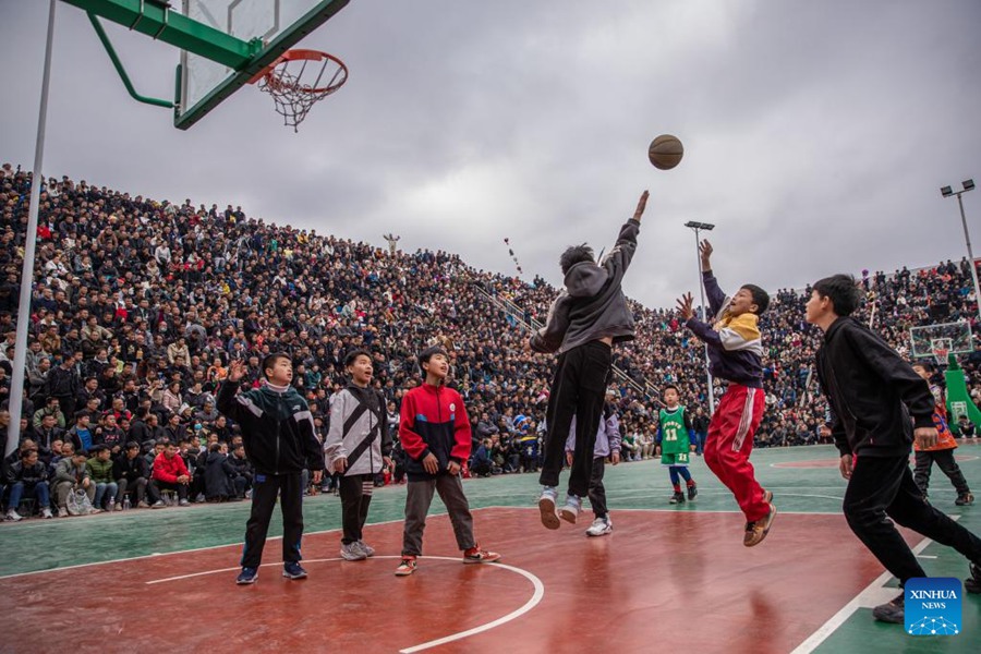 Torneo rurale di basket nel Guizhou accolto con grande entusiasmo