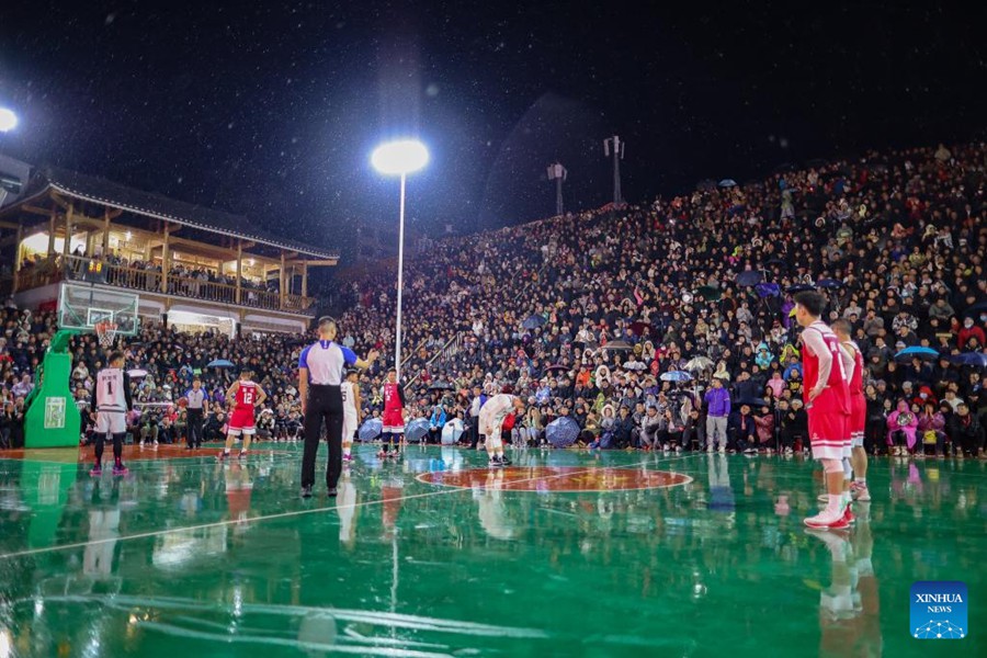 Torneo rurale di basket nel Guizhou accolto con grande entusiasmo