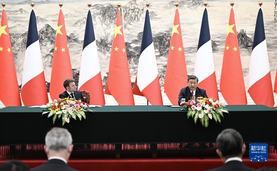 Incontro tra Xi Jinping ed Emmanuel Macron