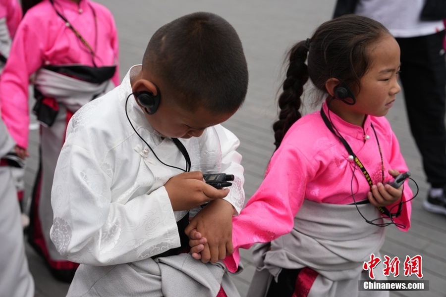 Giornata Internazionale del Bambino, una festa speciale per i bambini di etnia tibetana