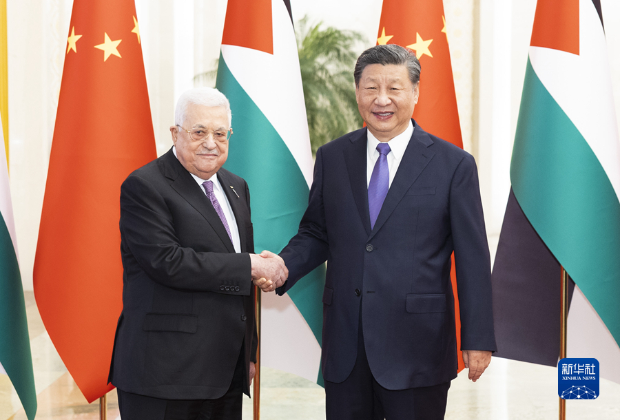 Colloquio tra Xi Jinping e Mahmoud Abbas