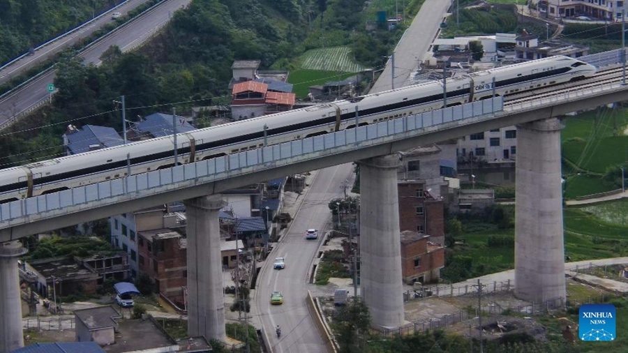 La ferrovia ad alta velocità Guiyang-Nanning inizia ufficialmente i test di funzionamento