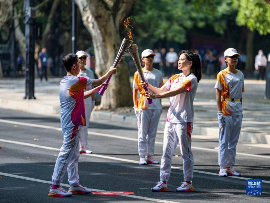 Parte la staffetta della fiaccola della 19esima edizione di Giochi Asiatici di Hangzhou