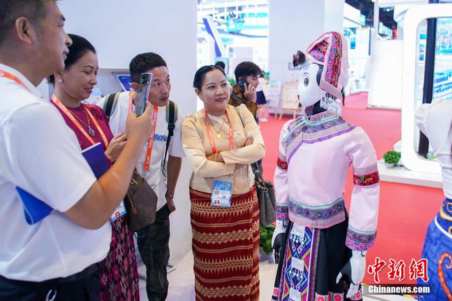 Prodotti tecnologici d'avanguardia alla 20a edizione della China-ASEAN Expo