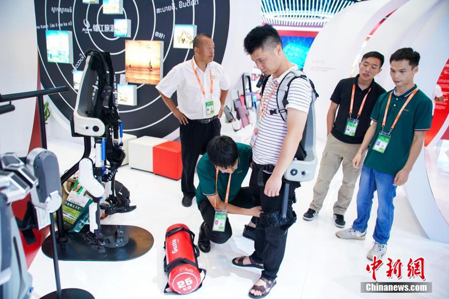 Prodotti tecnologici d'avanguardia alla 20a edizione della China-ASEAN Expo