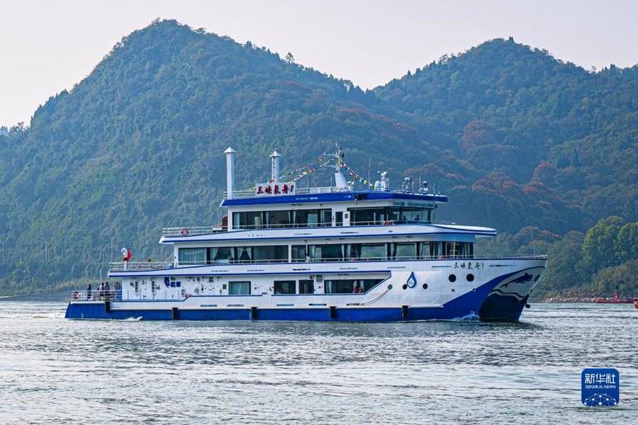 La prima nave a celle a combustibile a idogeno cinese fa il suo primo viaggio