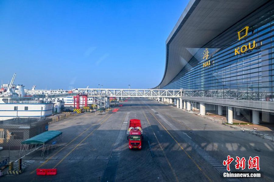 Terminal Integrato Ro-Pax del porto di Xinhai a Haikou in funzione di prova