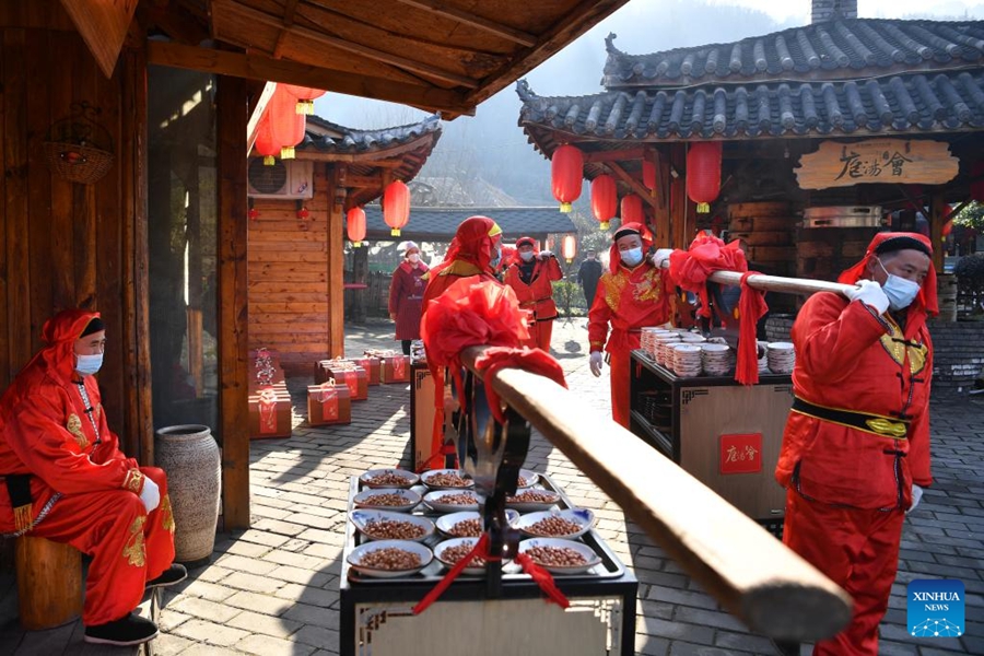 Contea di Shiquan: banchetto Paotang porta il gusto del Capodanno rurale