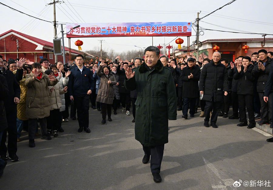 Xi Jinping visita i quadri di base e la popolazione di Tianjin alla vigilia della Festa di Primavera