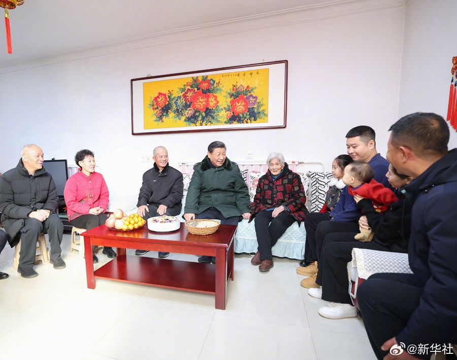 Xi Jinping visita i quadri di base e la popolazione di Tianjin alla vigilia della Festa di Primavera