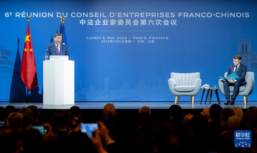 Xi Jinping presenzia alla cerimonia di chiusura del China-France Business Council