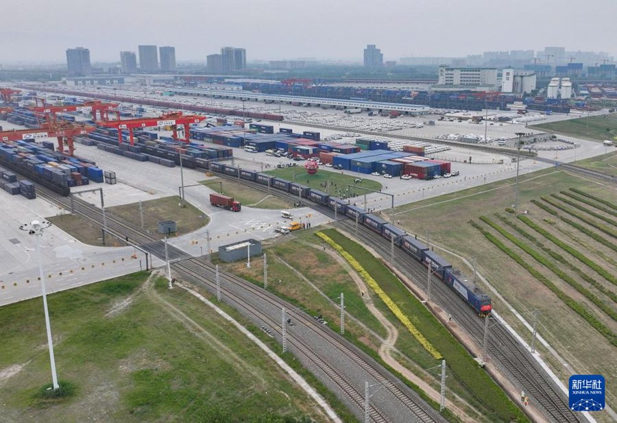 China-Europe Railway Express, gestiti oltre 90 mila convogli merci