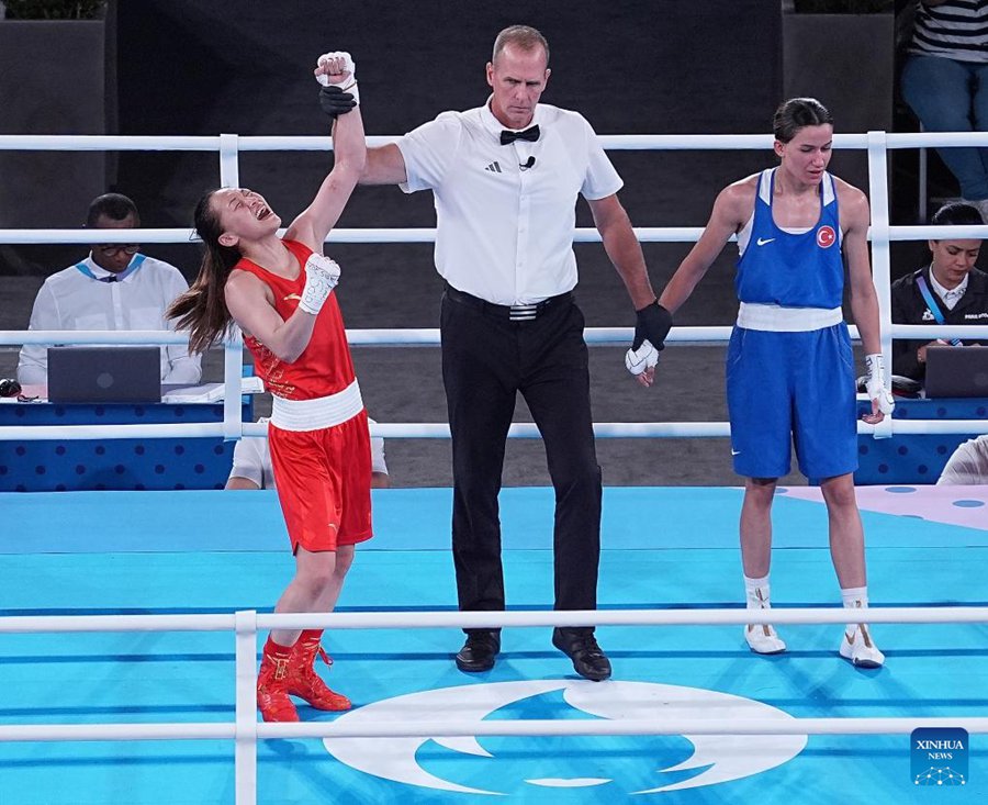 Chang vince il primo oro olimpico della Cina nella boxe femminile ai Giochi Olimpici di Parigi