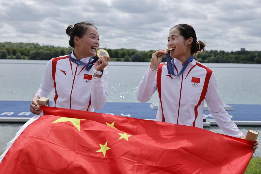 Xu Shixiao e Sun Mengya vincono oro in doppio 500m femminile di canoa a Parigi