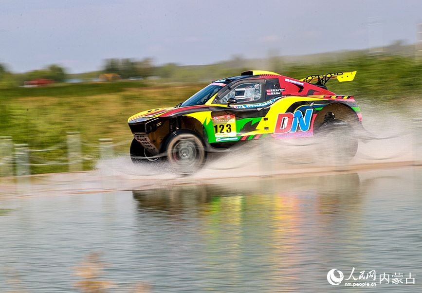 Il China Cross-Country Rally Championship prende il via presso la bandiera di Hanggin