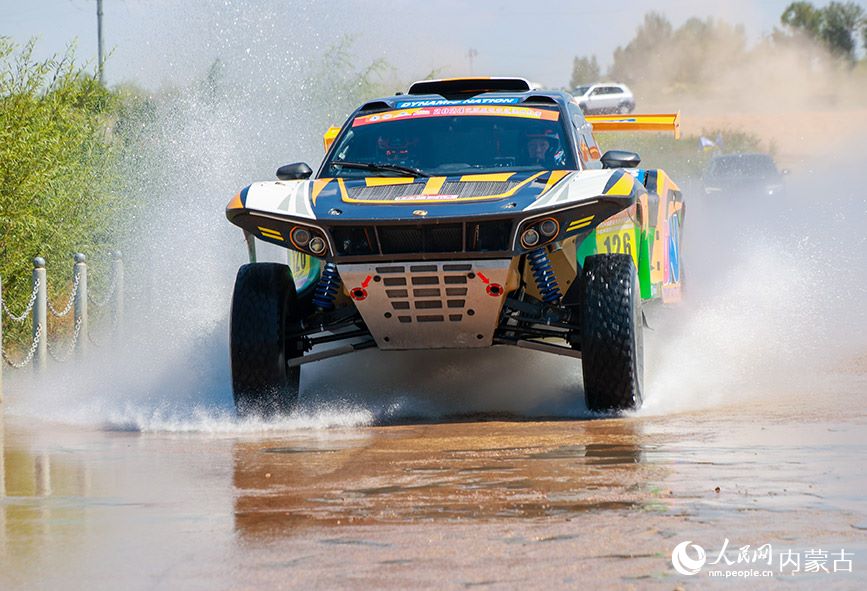 Il China Cross-Country Rally Championship prende il via presso la bandiera di Hanggin