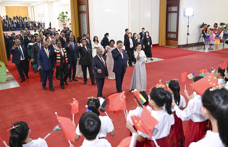 Xi Jinping ospita un banchetto di benvenuto per gli ospiti del Summit del FOCAC