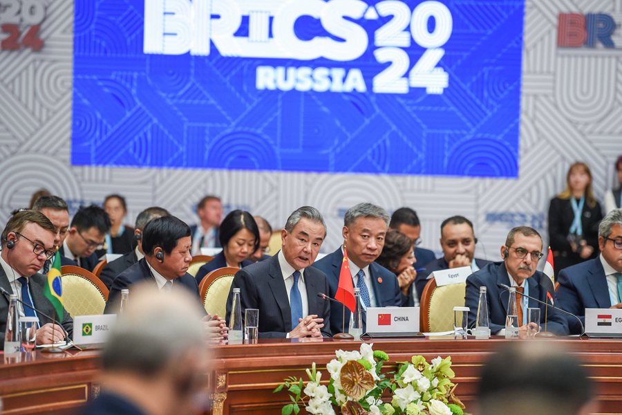 BRICS: proposta di Wang Yi in quattro punti per affrontare minacce di sicurezza