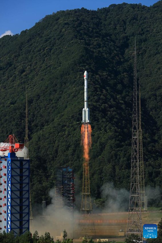 La Cina lancia due satelliti di navigazione BeiDou