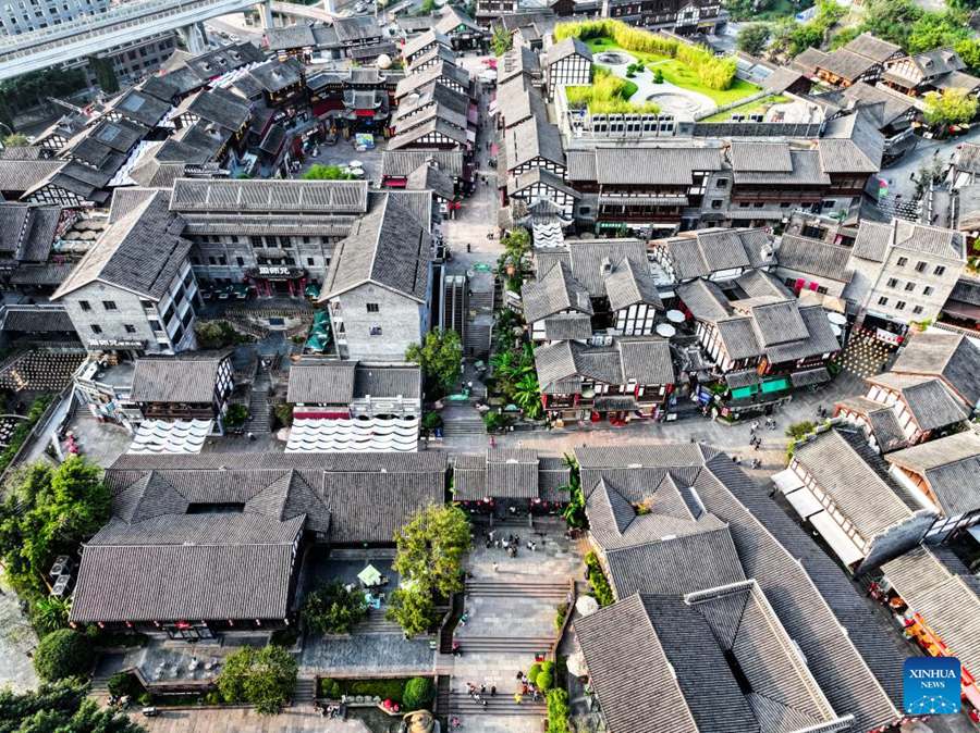 Vista aerea dell'antico borgo di Ciqikou a Chongqing