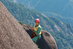 Protettori del monte Huangshan custodiscono l'ambiente con premura